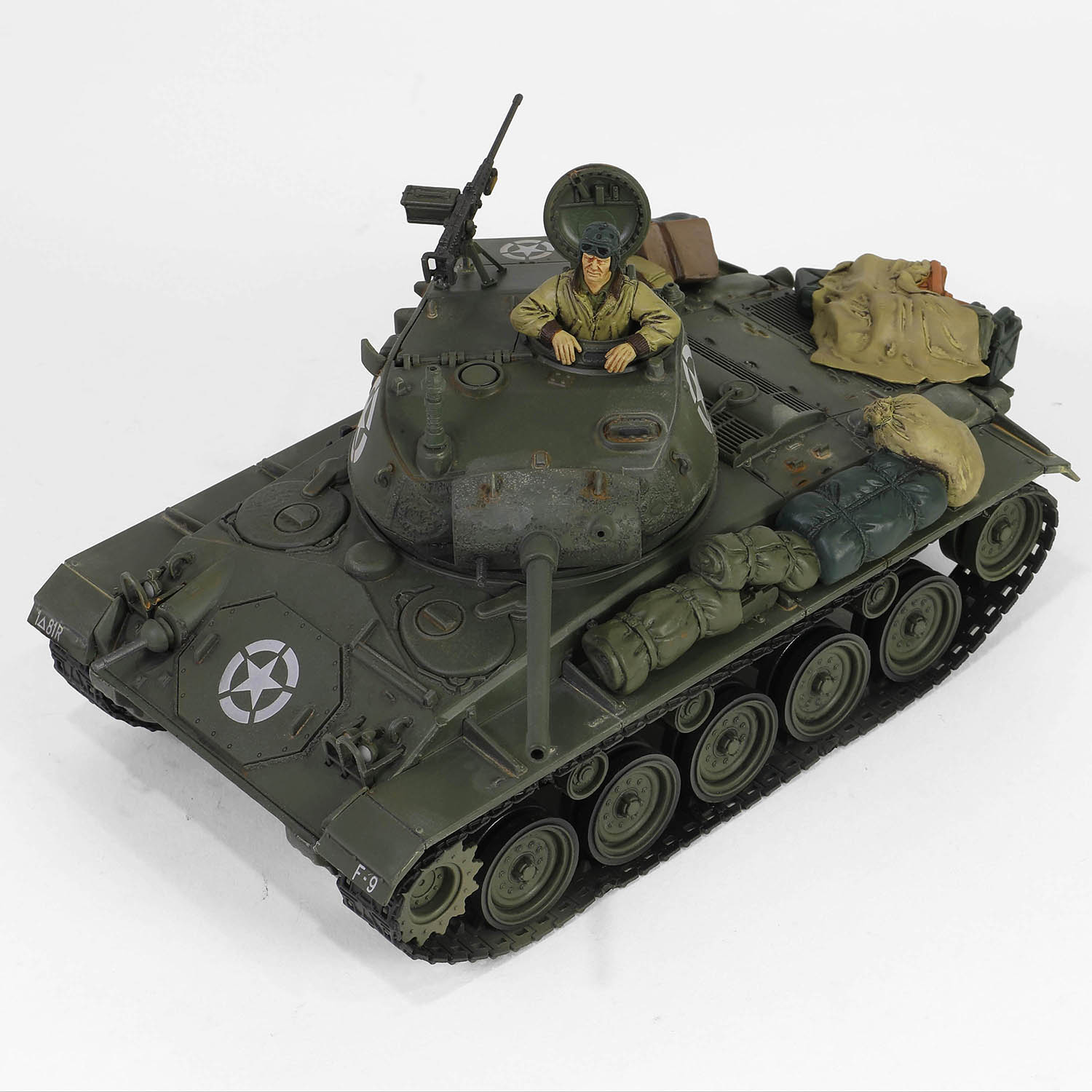 美国陆军 M24 "霞飞" 轻型坦克